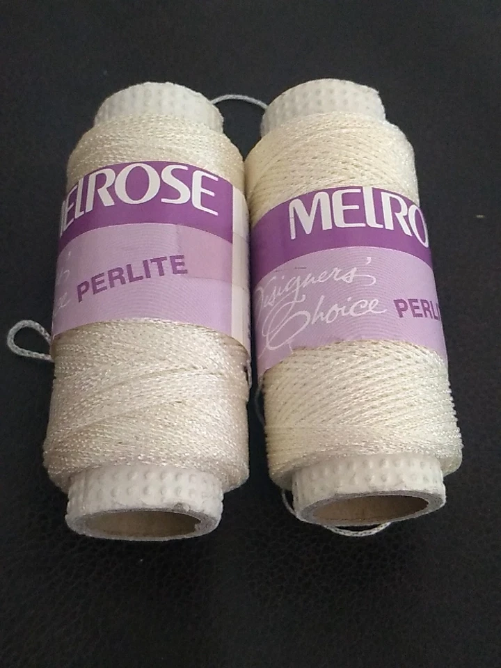 Пряжа перлит MELROSE белый металлик блестки лот из 2 мотков 100 ярдов каждый  - Изображение 1 из 4