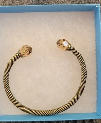 Touchstone Crystal With A Twist Bracelet - Antique - Image 1 of 3