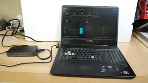 ASUS TUF Gaming 15,6" Ryzen 5 3550H 2,1GHz 8GB RAM Radeon vega 8 Grafik - Bild 1 von 16