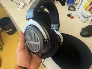 Beyerdynamic Amiron Home Tesla Headphones 250 Ohm Wired Over-Ear - Tested Works - Picture 1 of 8