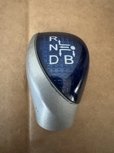 📦ENVÍO GRATUITO OEM 2010-2015 TOYOTA PRIUS perilla de cambio azul automática - Imagen 1 de 2