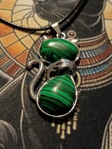 ~ Beautiful Cat Pendant Malachite Necklace Healing Wicca Pagan 18" - Picture 1 of 2