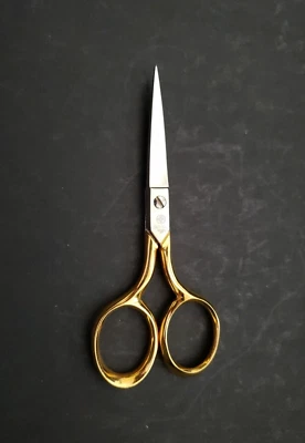Scissors Mundial 726-4 Embroidery Gold Handle Plated Scissors - Image 1 of 4
