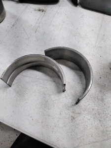 NEW John Deere Main Bearing Set Part# Ar74814 FREE SHIPPING - Picture 1 of 3