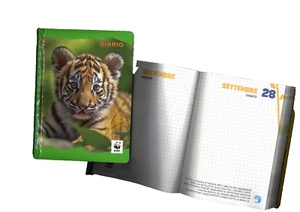 DIARIO AGENDA SCUOLA wwf, novità scuola 2025, franco cosimo panini 13,5X18,5cm. - Imagen 1 de 1