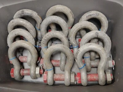 1 ea. Crosby 1-1/2" Bolt Type Anchor Shackle 17 ton G-2130 USA 1019631 - Image 1 of 4