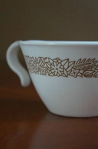 Corelle Dinnerware 4 Coffee Cup Woodland Brown Autumn Fall Seasonal Thanksgiving - Picture 1 of 1