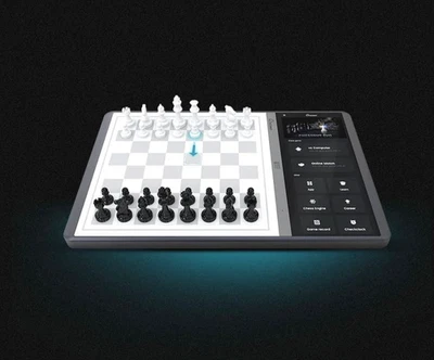 Tablero de ajedrez Chessnut Evo AI - Motor Maia incorporado, bot de ajedrez personalizable Foto 1 de 4