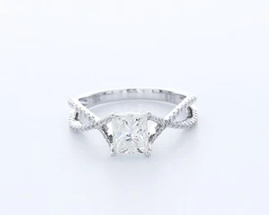 1.2 CT Lab-Created Diamond E/VVS1 Princess 18K White Gold Twist-Band Accent Ring - Picture 1 of 4