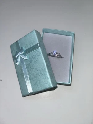 Silber Ring Mit Edelsteinen Bestückt - Bild 1 von 4