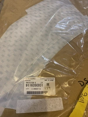 NUEVO OEM Protector de Piedra Arco Inferior Trasero Izquierdo 91163SC031 para Subaru Forester 09-13 Foto 1 de 4