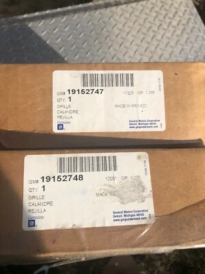 19152747 19152748 2001 - 2005 AZTEK PARRILLAS NUEVO OEM Pontiac Foto 1 de 2