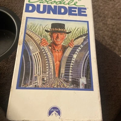 Crocodile Dundee (VHS, 1997) Paramount Pictures - Image 1 of 4