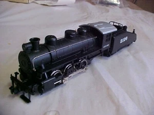 BACHMANN HO Scale A.T. & S.F. 0-6-0 STEAM LOCOMOTIVE & SLOPE TENDER - Picture 1 of 7