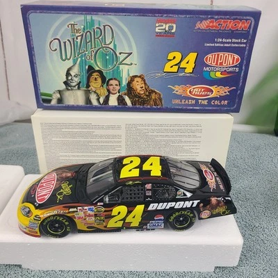 Jeff Gordon #24. 2004 Monte Carlo. Dupont/The Wizard of Oz - Image 1 of 4