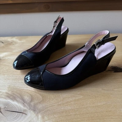 ZAPATO TARYN ROSE KARINE MULA CUÑA HONDA CHAROL PUNTERA CORREA AJUSTABLE 9M Foto 1 de 4