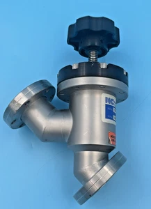 NOR-CAL Products CAIV-1502-CF Pneumatic bonnet angle-in-line valve - Picture 1 of 3