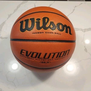 Wilson Evolution WTB0516 NFHS Indoor Basketball Ball Microfiber Composite 28.5 - Picture 1 of 3
