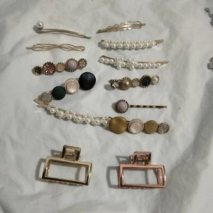 Lot of 13 Hair Accessories  - Fashion Hair Clips , Barrette, Claws - Picture 1 of 1