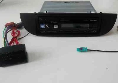 Autoradio Alpine per Fiat 500 Bluetooth , Vivavoce , USB , MP3 nera - Immagine 1 di 4