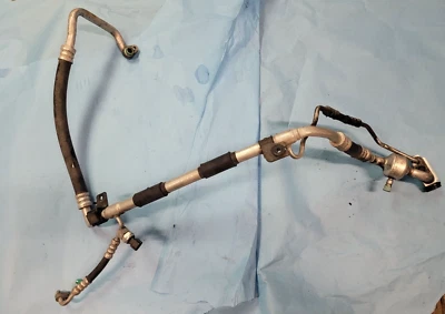 AC 吸盘和液体管软管组件适用于起亚 Soul 1.6 升 - 2014 - 2019 - 原始设备制造商 — 第 1/4 张图片