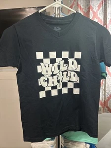 Individuelles "Wild Child" Jugend T-Shirt Farbe ist schwarz/weiß - NEU - Bild 1 von 3
