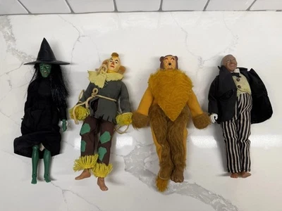 Juego de 4 figuras muñecas vintage 1973-74 MEGO 8" Mago de Oz - falta accesorio Foto 1 de 4
