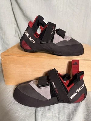 Adidas ASYM 5.10 Mujer Escalada en Roca Zapatillas Zapatos EE. UU. 7.5 Negro/Rojo/Gris Foto 1 de 4