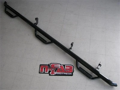 Paso N-Fab Nerf F99105CC-6-TX - Se adapta a Ford F-250/350 99-16 doble cabina Foto 1 de 4