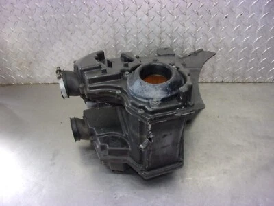 956 A TRIUMPH BONNEVILLE 800 2004 OEM CAJA DE FILTRO DE AIRE CAJA DE AIRE Foto 1 de 4