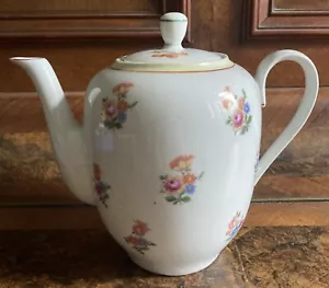 VEB Meissen Lehrkombinat Joh. Fr. Böttger Kaffeekanne #32 - Bild 1 von 15