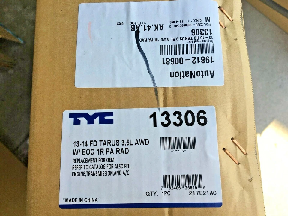 Radiador Ford Taurus Tyc 13306 2013-2016 nuevo Foto 1 de 1