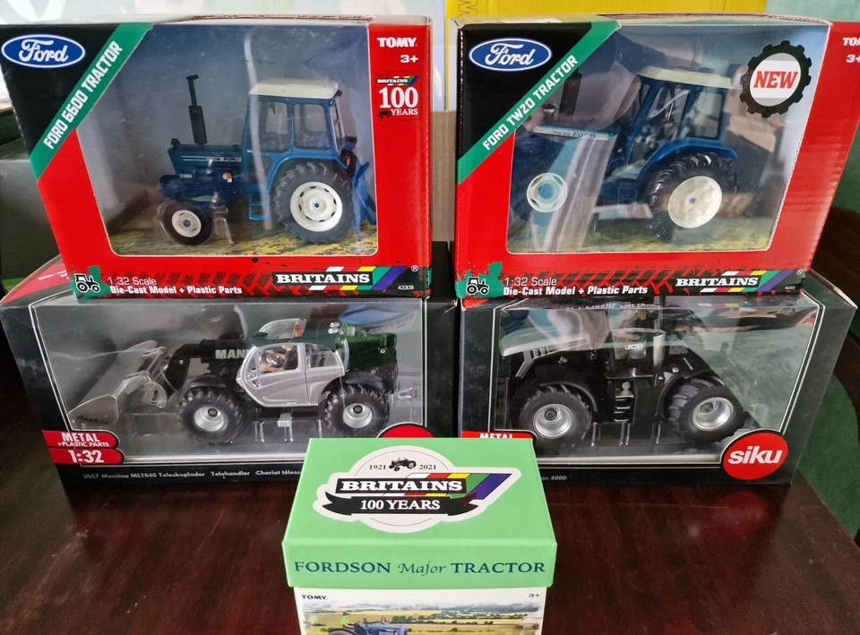 SIKU & BRITAINS TRACTORS  1/32 SCALE - JOB LOT OF 5 - Image 1 of 1