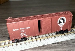 InterMountain N Scale #66001-18 12 Panel 40’ Box Car Great Northern NIB - Picture 1 of 4