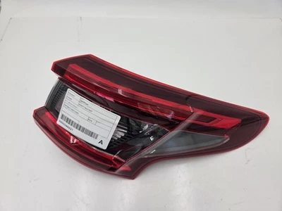 NISSAN QASHQAI 2017-2021 RIGHT TAILLIGHT Station Wagon  - image 1 of 4