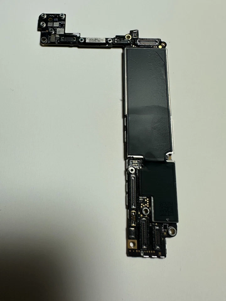 Apple iPhone SE 2022 3. Gen Logic Board Mainboard Nur für Ersatzteile Reparaturen - Bild 1 von 4