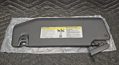 Genuine OEM 2024 2025 JEEP WRANGLER Mopar RIGHT RH Visor Illuminated 7SY01TX7AA - Image 1 of 4