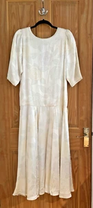 VINTAGE CAROLINE CHARLES DRESS ~ 100% SILK ~ UK Size 10 ~ ROSES IVORY ~ Wedding - Picture 1 of 12