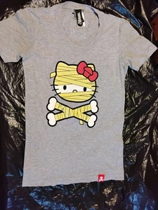 Johnny Cupcakes Damen Hello Kitty T-Shirt Small Grau  - Bild 1 von 9