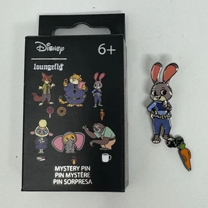 Loungefly Disney Zootopia Charmed Blindbox Emaille Pin - Judy Hopps mit Karotte NEU - Bild 1 von 4