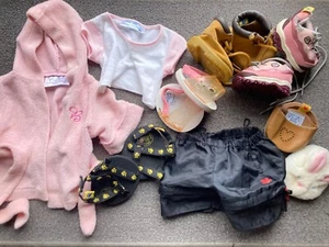 Zapatos albornoz Build A Bear pantalones cortos camisa - Imagen 1 de 1