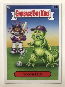Garbage Pail Kids Topps 2020 Sticker 35th Anniversary Tooth Les 91a - Picture 1 of 2