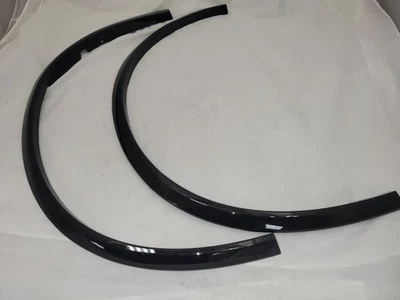 OEM 20-22 for Dodge Durango SRT LH & RH Front Wheel Flare Molding Diamond Black - Image 1 of 4