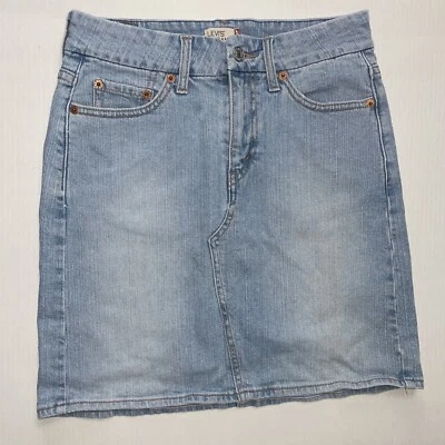 Women's Classic LEVI'S Denim A-line Red Tag Skirt -  28” waist 18” long Size 4 - Image 1 of 4