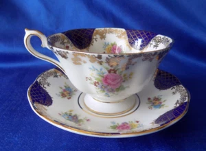 Royal Albert Empress Serie "Isabella" Teetasse und Untertasse x 1 (mehr verfügbar) - Bild 1 von 18