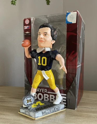 TOM BRADY Michigan Wolverines Football Legend “Springy Arm” Bobblehead NIB! Cover