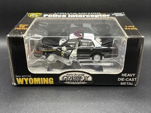 2000 Gearbox 1:43 Die-cast Ford Crown Victoria Wyoming Highway Patrol Police Car - Picture 1 of 2