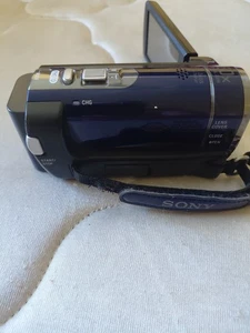 Sony Handycam DCR-SX44 Silver 4GB Digital Camcorder W/Battery Charger For Parts - Picture 1 of 5