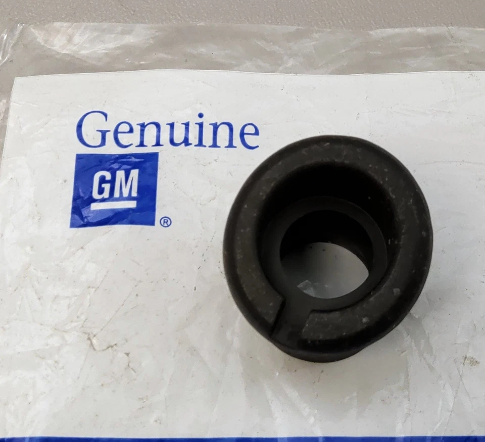 NUEVO Bisel de Goma de Montaje de Antena de Alimentación GM Genuino Se Adapta a Oldsmobile Aurora 95-99 Foto 1 de 4