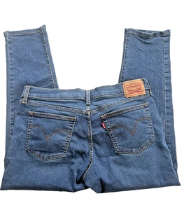 Pantalones de mezclilla para mujer Levi's talla 31 azul mediano novio - Imagen 1 de 4
